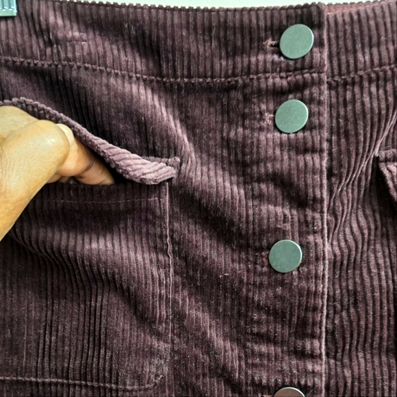 Loft Plum Cordouroy Button Down Mini Skirt size 8 - Picture 4 of 11